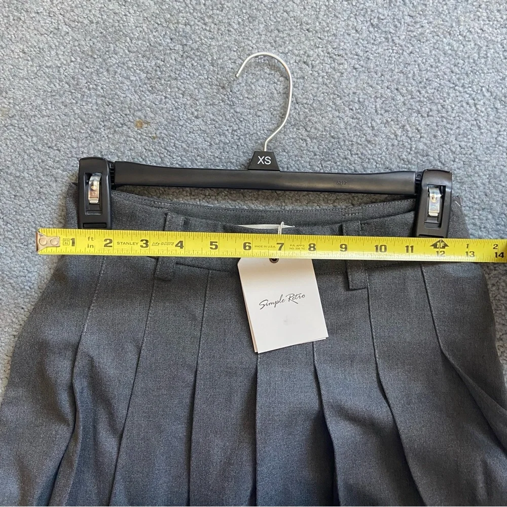Simple Retro Gray Pleated Skirt - Picture 6 of 6